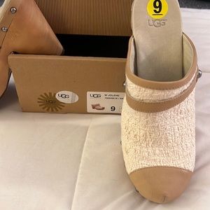 UGG - Clogs - size 9 Brand new in box